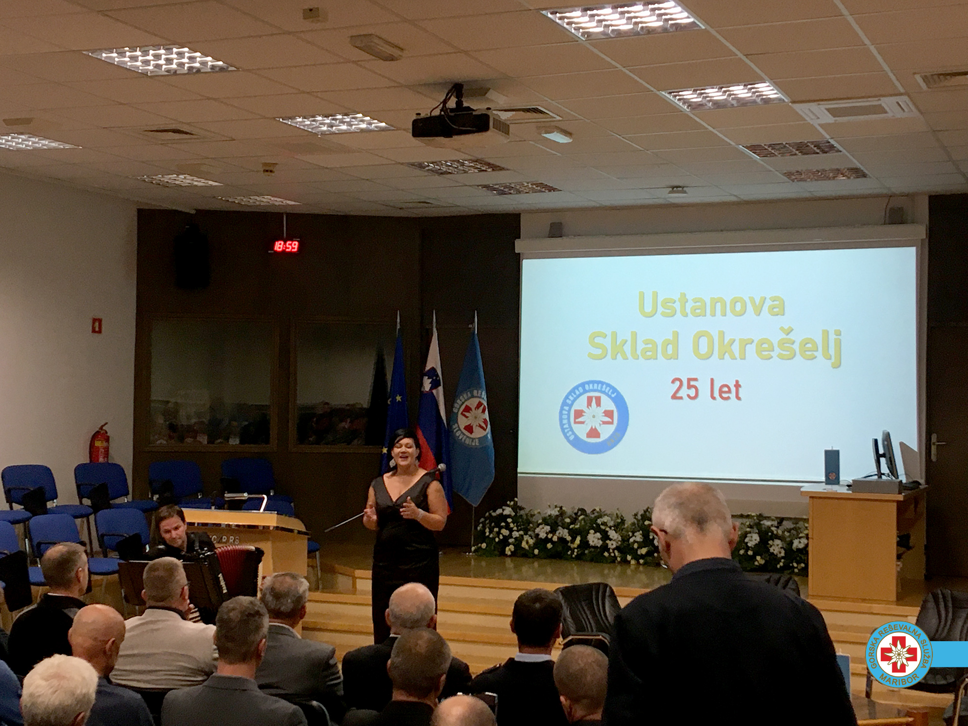 Nastop pevke Katarine Janjič, foto GRS Maribor